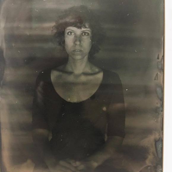 Meet your Posher, Olivia - Picture 1 of 1